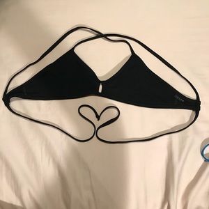 JOLYN vent top (black)